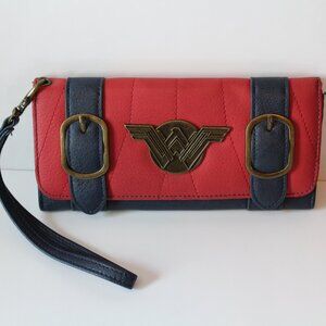 Wonder Woman Wristlet/Wallet Navy/Burgundy